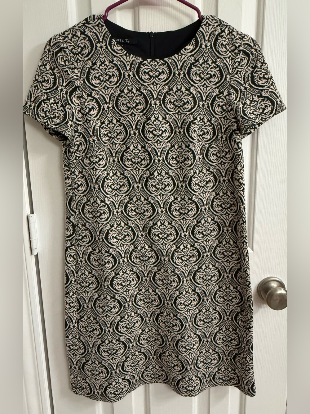 Suite7 Black and Cream Patterned Short-Sleeve Dress Size 4P
